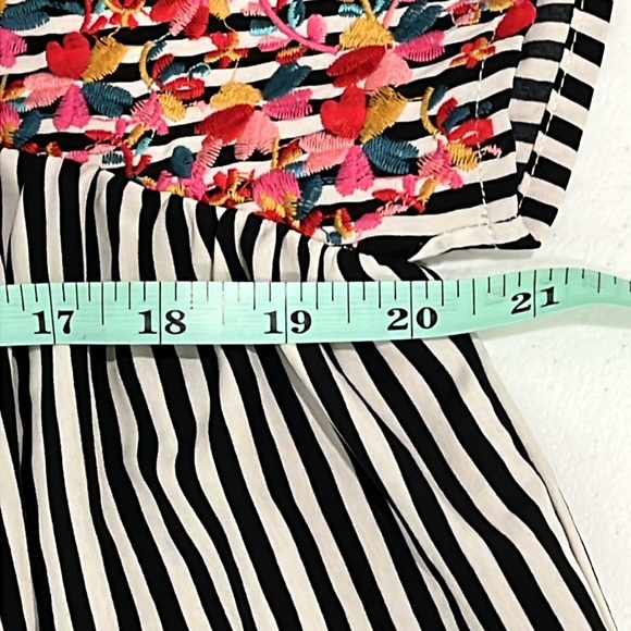 Savanna Jane Striped Multi Color Embroidered Boho Peasant Flowy Popover Top Sz L - Picture 8 of 11